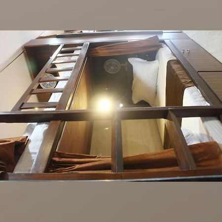 Awesome Dormitory Male Only Bombay Extérieur photo