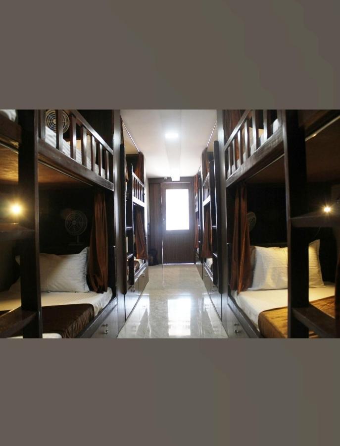Awesome Dormitory Male Only Bombay Extérieur photo